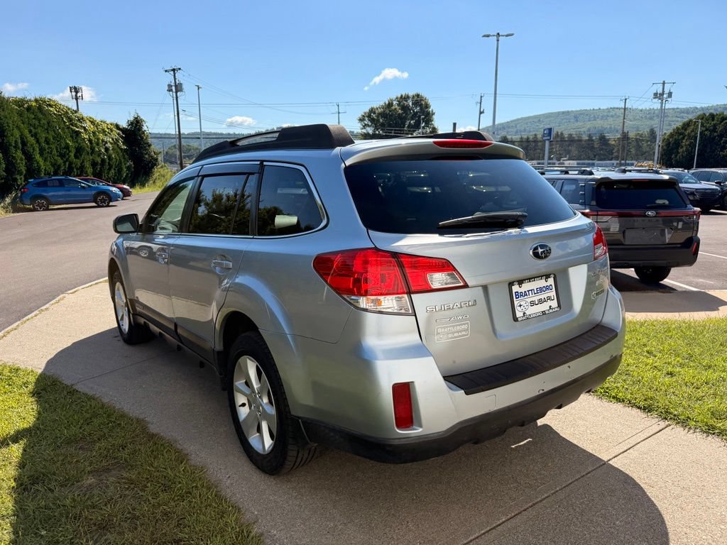 Used 2013 Subaru Outback 2.5i Premium w/ All-Weather Pkg AWD/4WD image 6