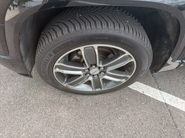 Used 2019 GMC Acadia Denali image 10