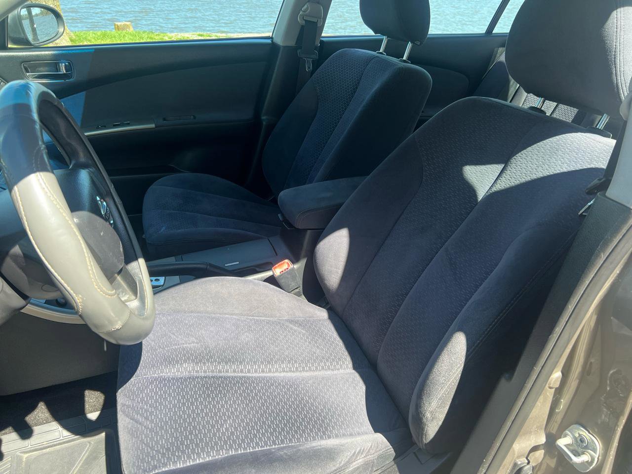Used 2005 Nissan Altima 2.5 S w/ (S02) Side Airbags Pkg FWD image 24