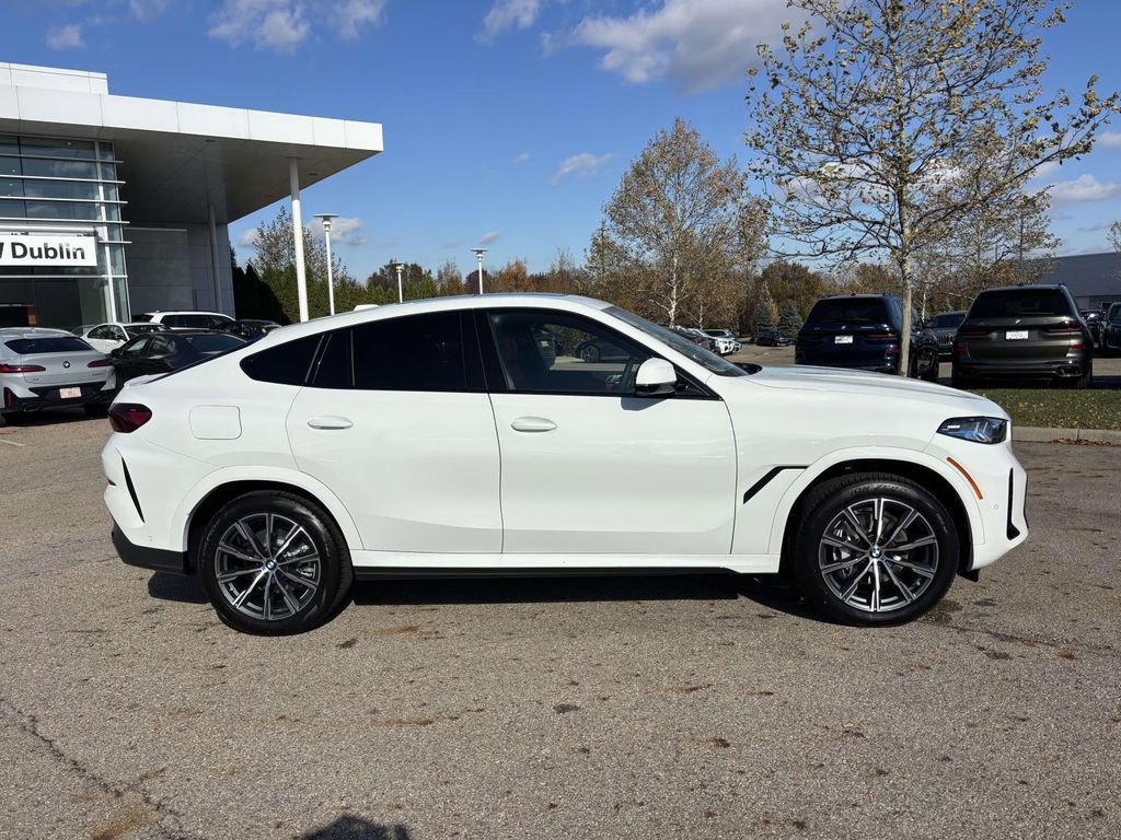 New 2026 BMW X6 xDrive40i w/ Premium Package image 8
