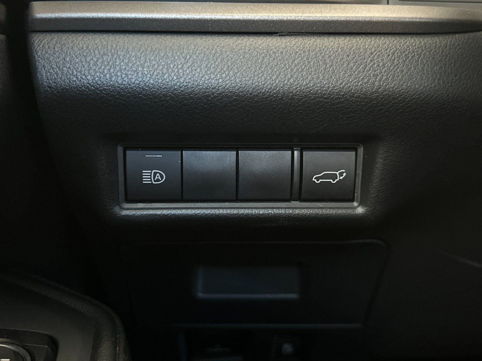 Used 2025 Toyota Grand Highlander FWD image 27