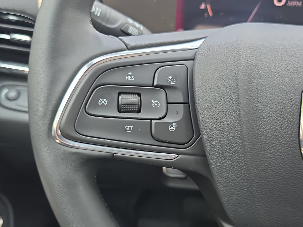 Used 2025 Buick Envista Sport Touring w/ Convenience I Package FWD image 19