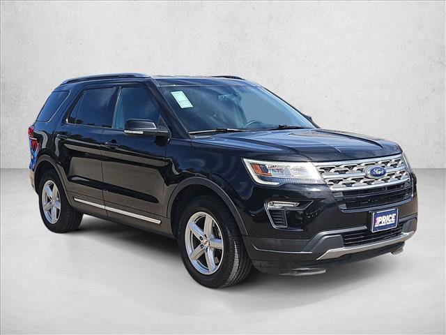 Used 2018 Ford Explorer XLT w/ Equipment Group 201A image 3
