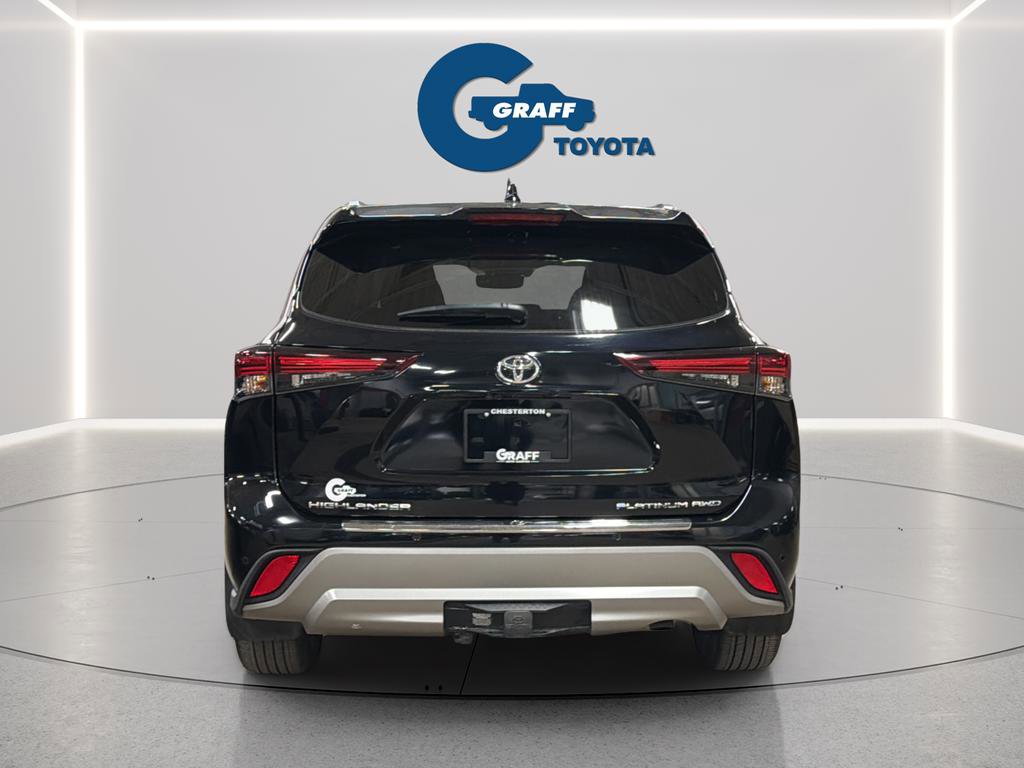 Used 2024 Toyota Highlander Platinum AWD/4WD image 6