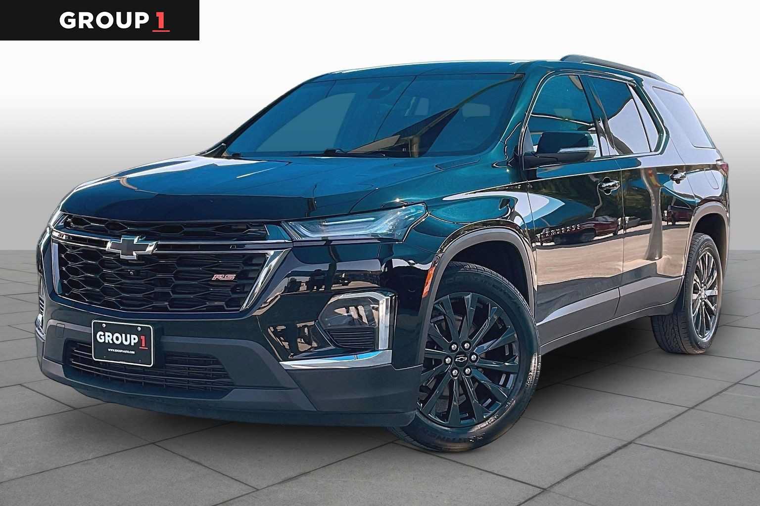 Used 2023 Chevrolet Traverse RS w/ LPO, Floor Liner Package FWD image 1