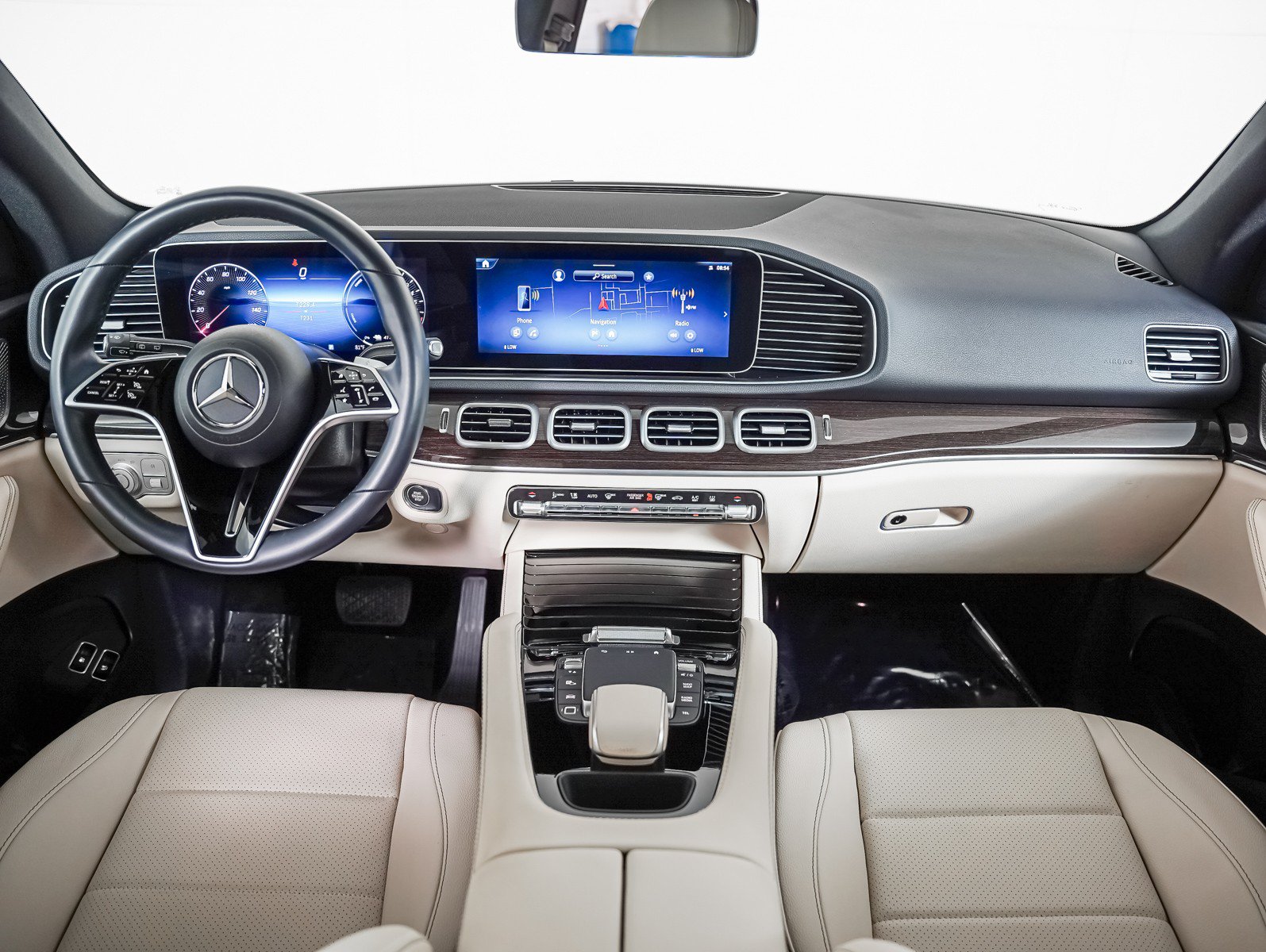 Certified 2025 Mercedes-Benz GLE 450e 4MATIC image 9