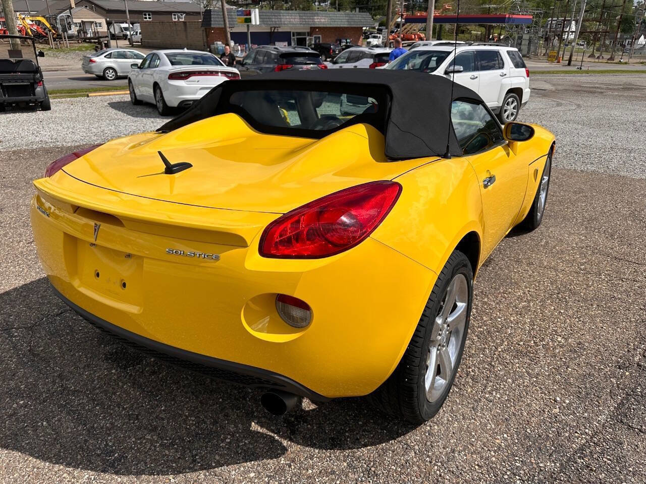 Used 2008 Pontiac Solstice Convertible w/ Premium Package RWD image 16