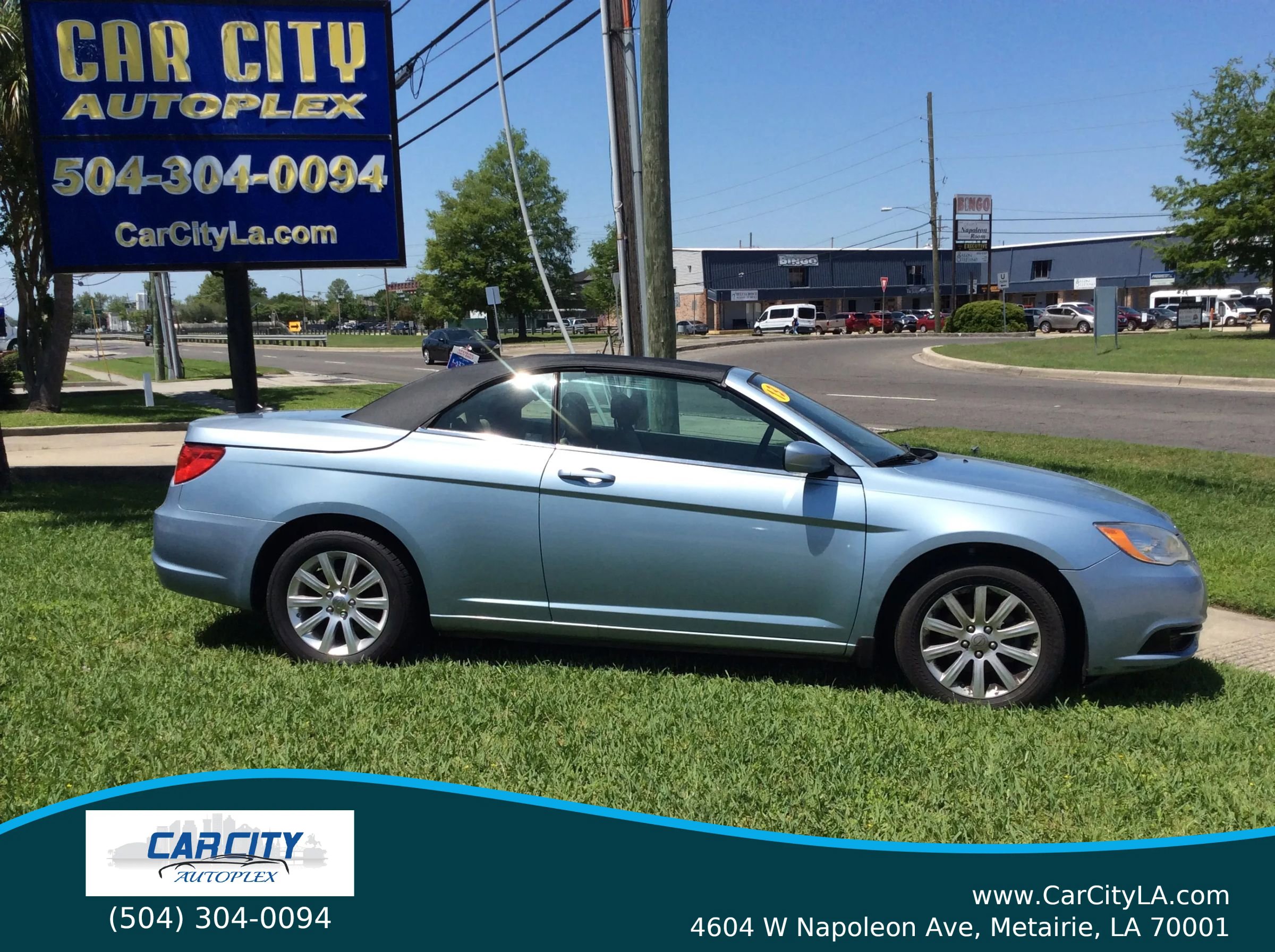 Used 2013 Chrysler 200 Touring image 4