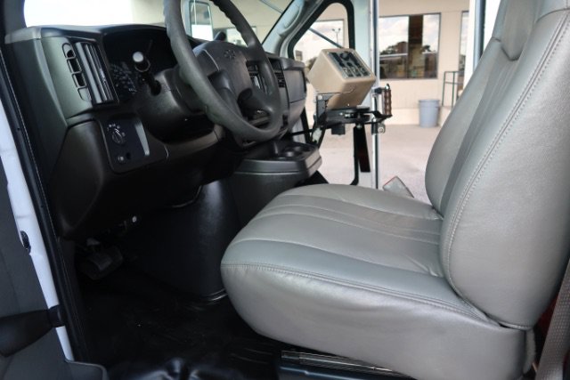 Used 2007 Chevrolet Express 3500 w/ School Bus Package RWD image 7
