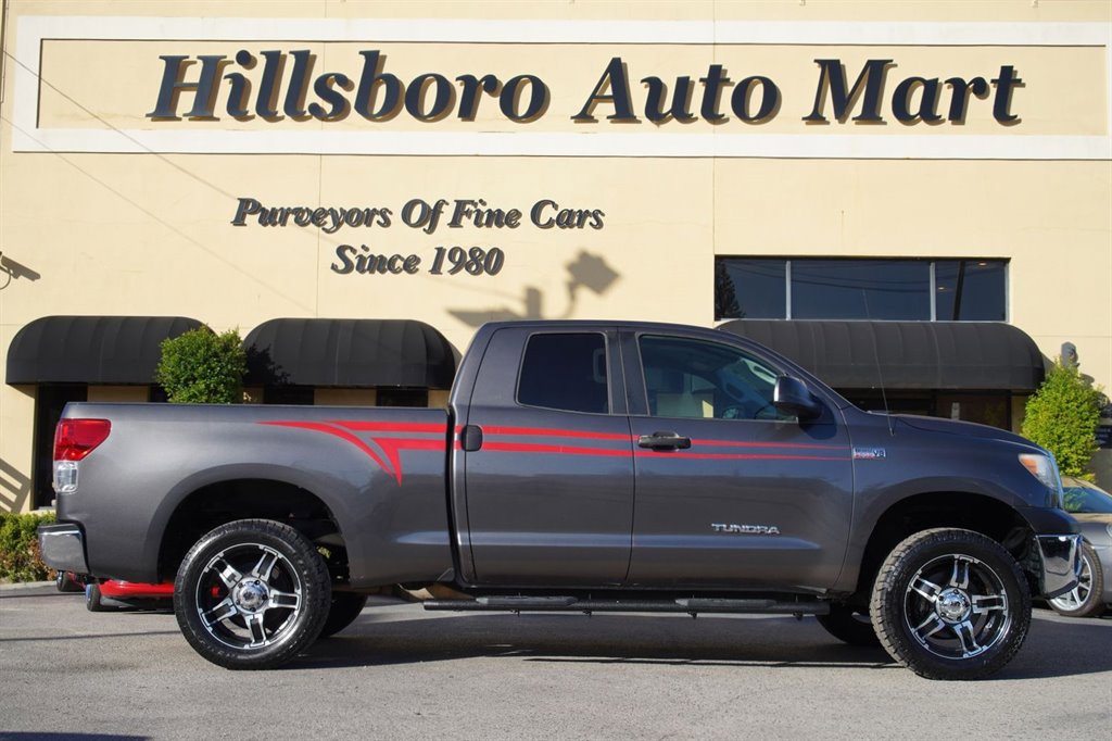 Used 2011 Toyota Tundra 2WD Double Cab w/ SR5 Pkg image 4