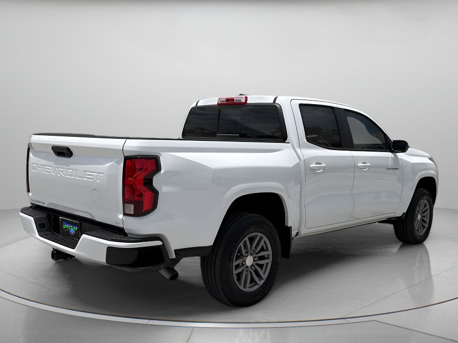 Used 2024 Chevrolet Colorado LT w/ LT Convenience Package RWD image 3