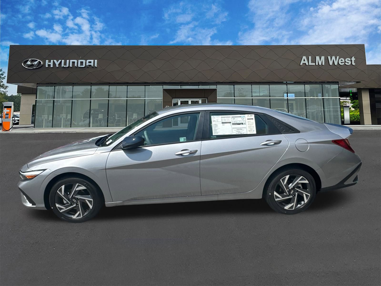 Used 2025 Hyundai Elantra Sport FWD image 8
