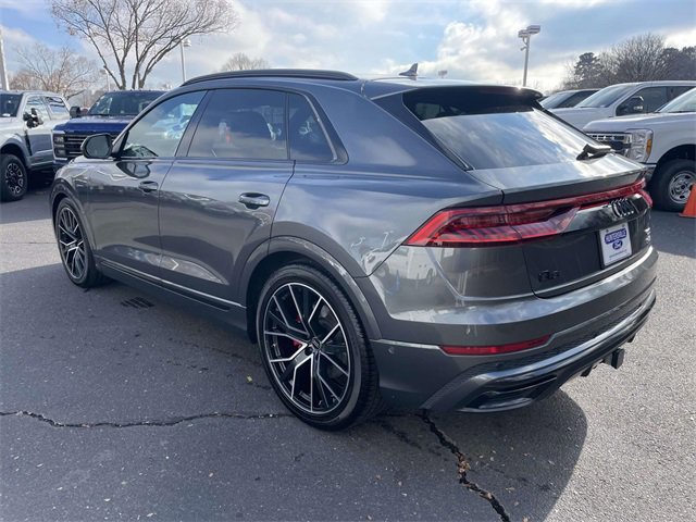 Used 2023 Audi Q8 Prestige w/ Prestige Package image 4