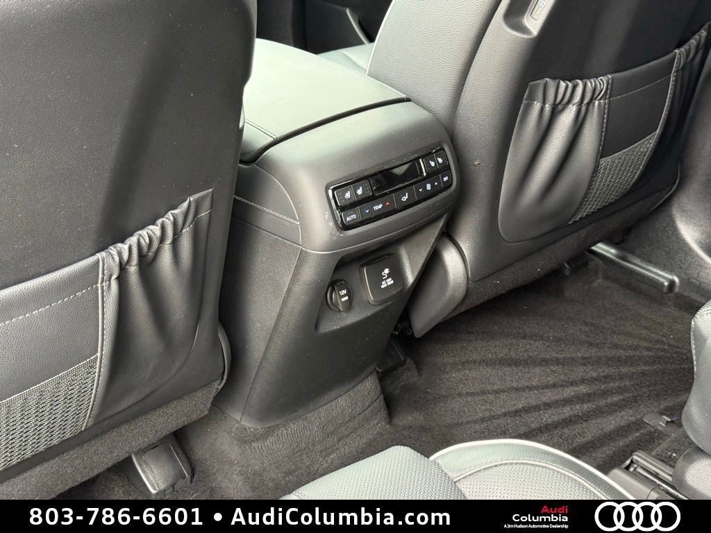 Used 2024 Hyundai Palisade Limited FWD image 26