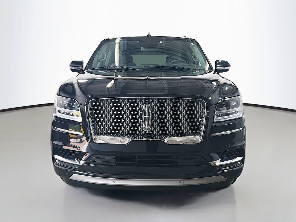 Used 2021 Lincoln Navigator Reserve AWD/4WD image 2