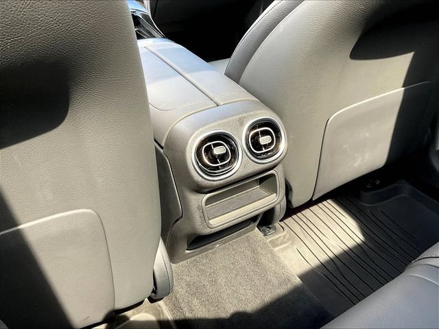 Used 2026 Mercedes-Benz GLC 300 4MATIC image 12