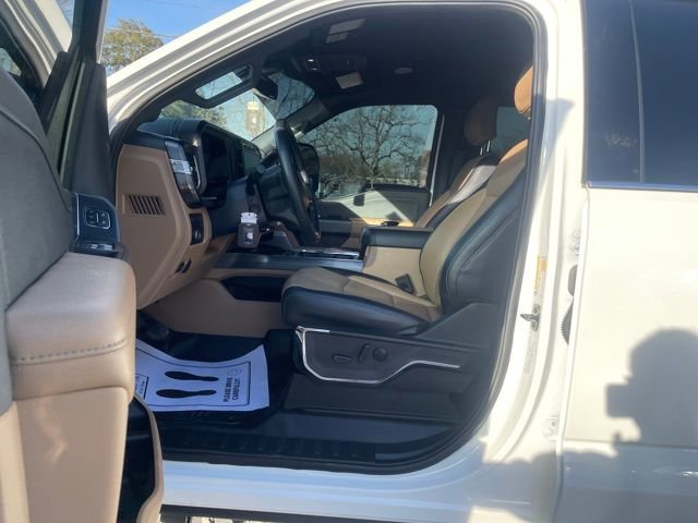 Used 2024 Ford F350 Lariat w/ Lariat Ultimate Package image 9