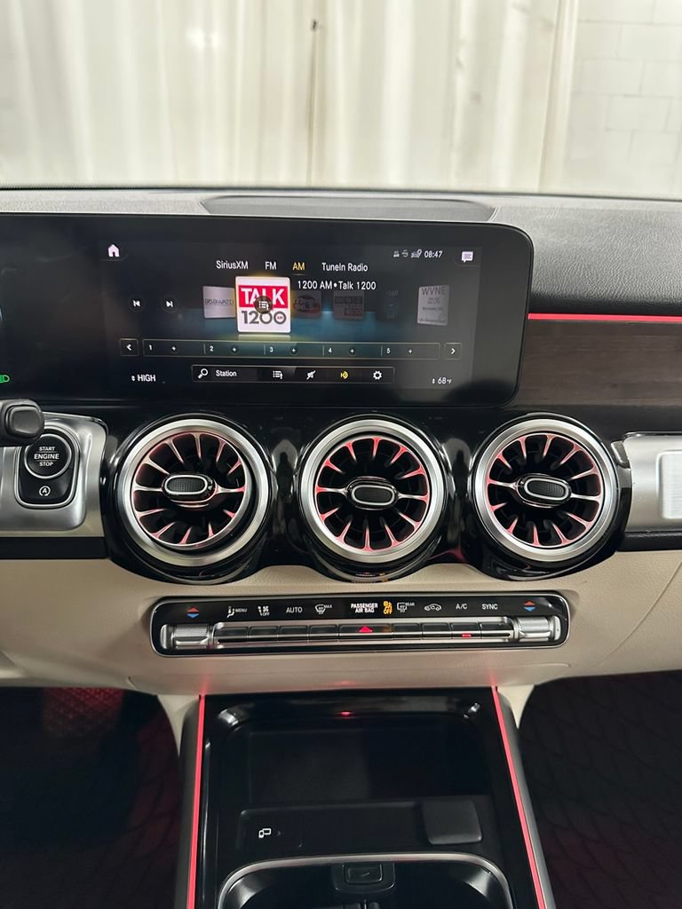 Used 2022 Mercedes-Benz GLB 250 4MATIC image 20