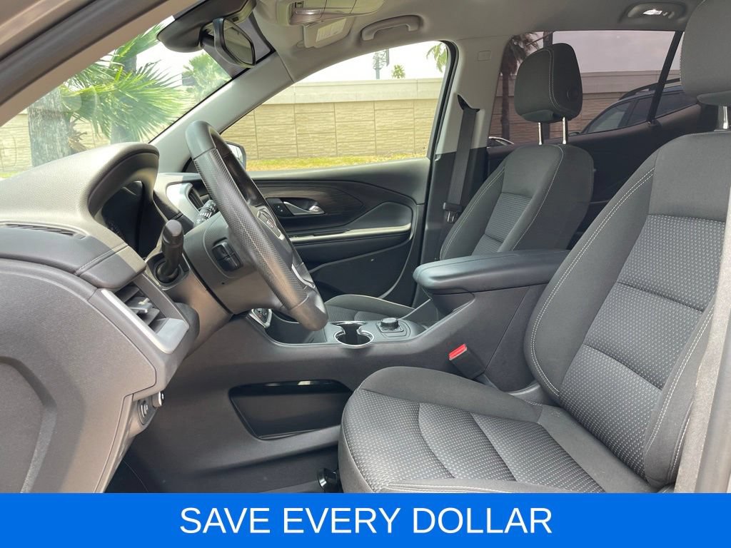Used 2024 GMC Terrain SLE w/ LPO, Floor Liner Package FWD image 4