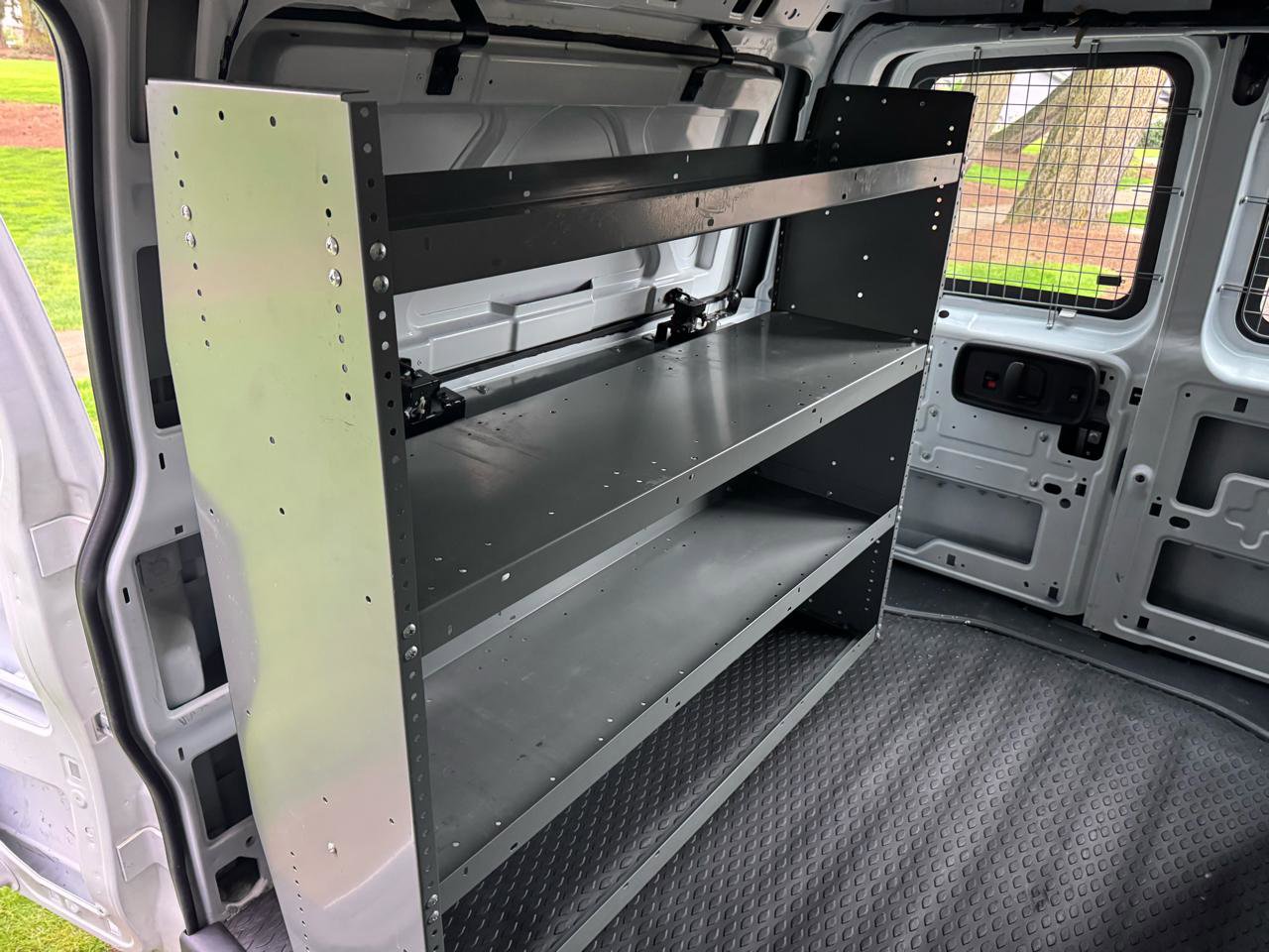 Used 2009 GMC Savana 3500 image 30