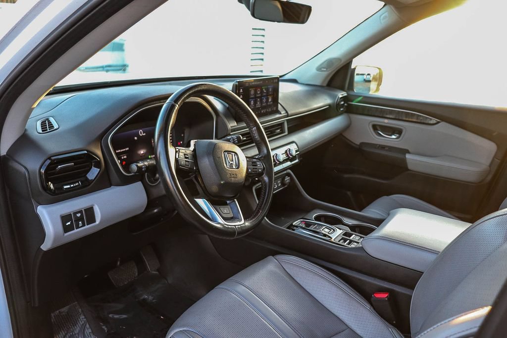 Used 2023 Honda Pilot Elite image 24