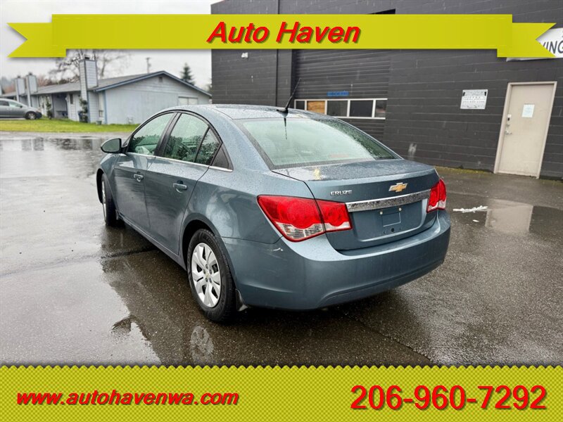 Used 2012 Chevrolet Cruze LS image 6