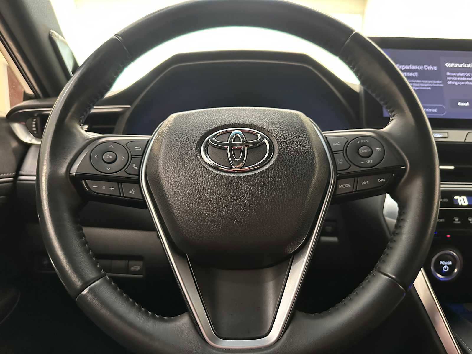 Certified 2024 Toyota Venza XLE AWD/4WD image 11