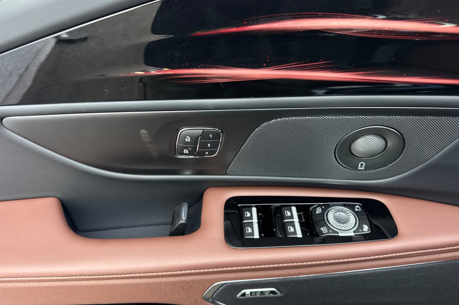 New 2026 Lincoln Nautilus Reserve w/ Jet Appearance Package image 10