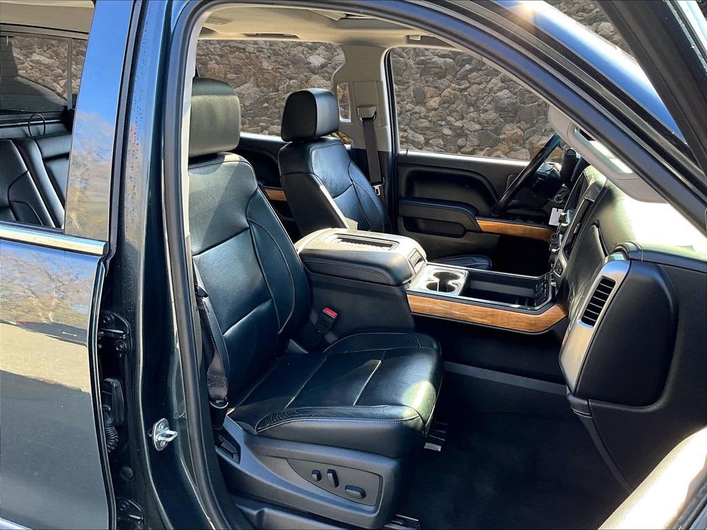 Used 2017 Chevrolet Silverado 1500 LTZ w/ Sport Package AWD/4WD image 7