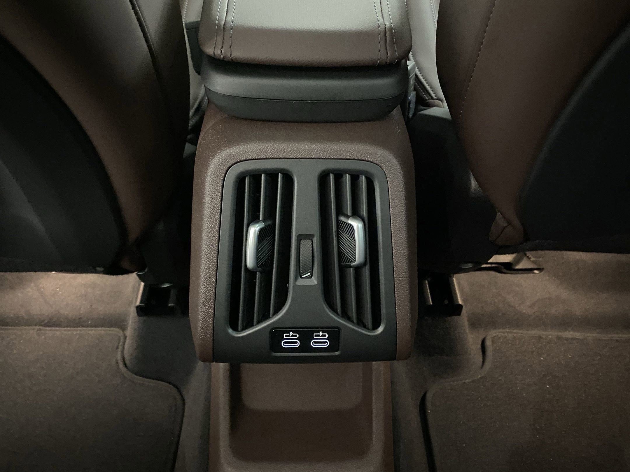 Used 2025 BMW X1 xDrive28i w/ Technology Package image 28