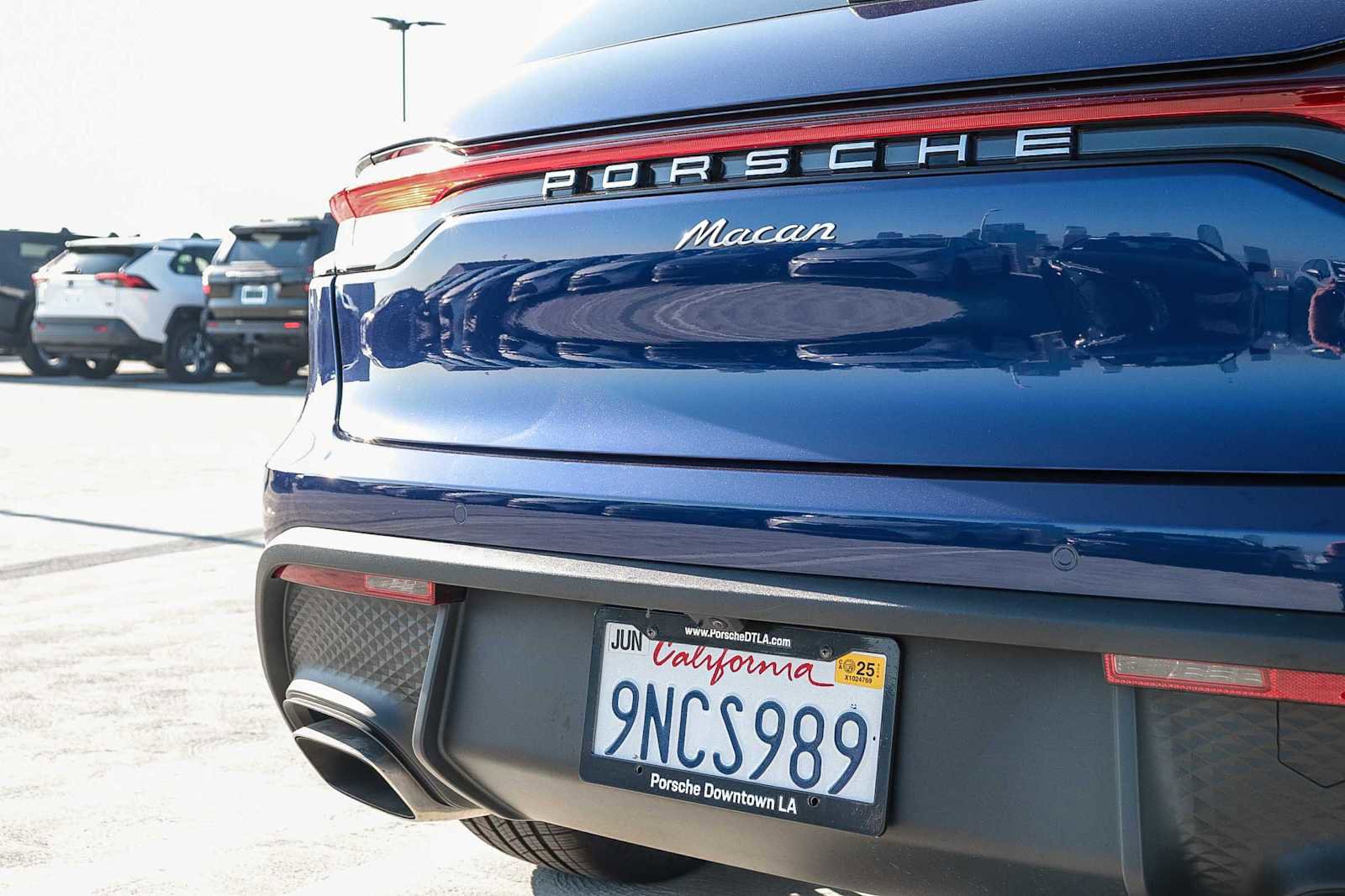 Used 2024 Porsche Macan image 11