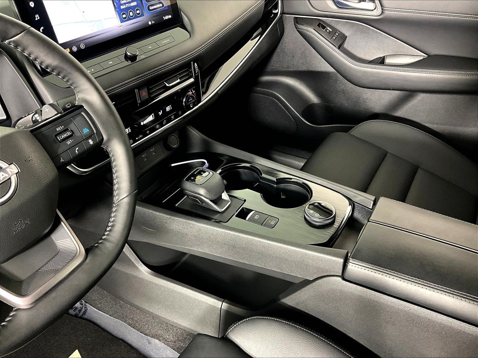 Certified 2025 Nissan Rogue SL AWD/4WD image 18