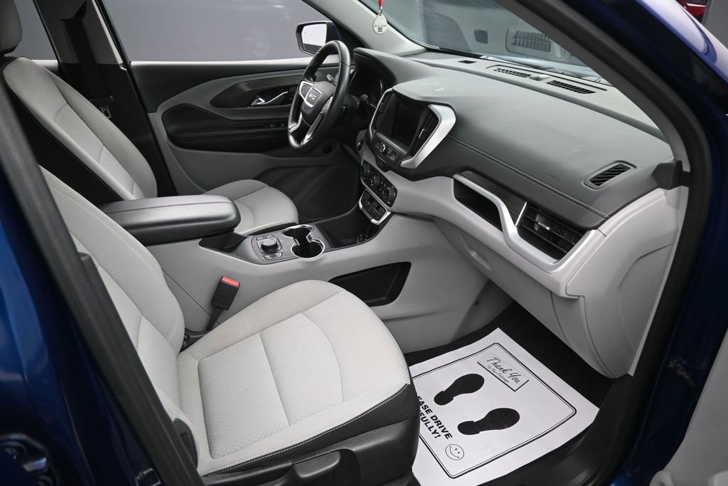Used 2023 GMC Terrain SLE w/ Driver Convenience Package FWD image 31