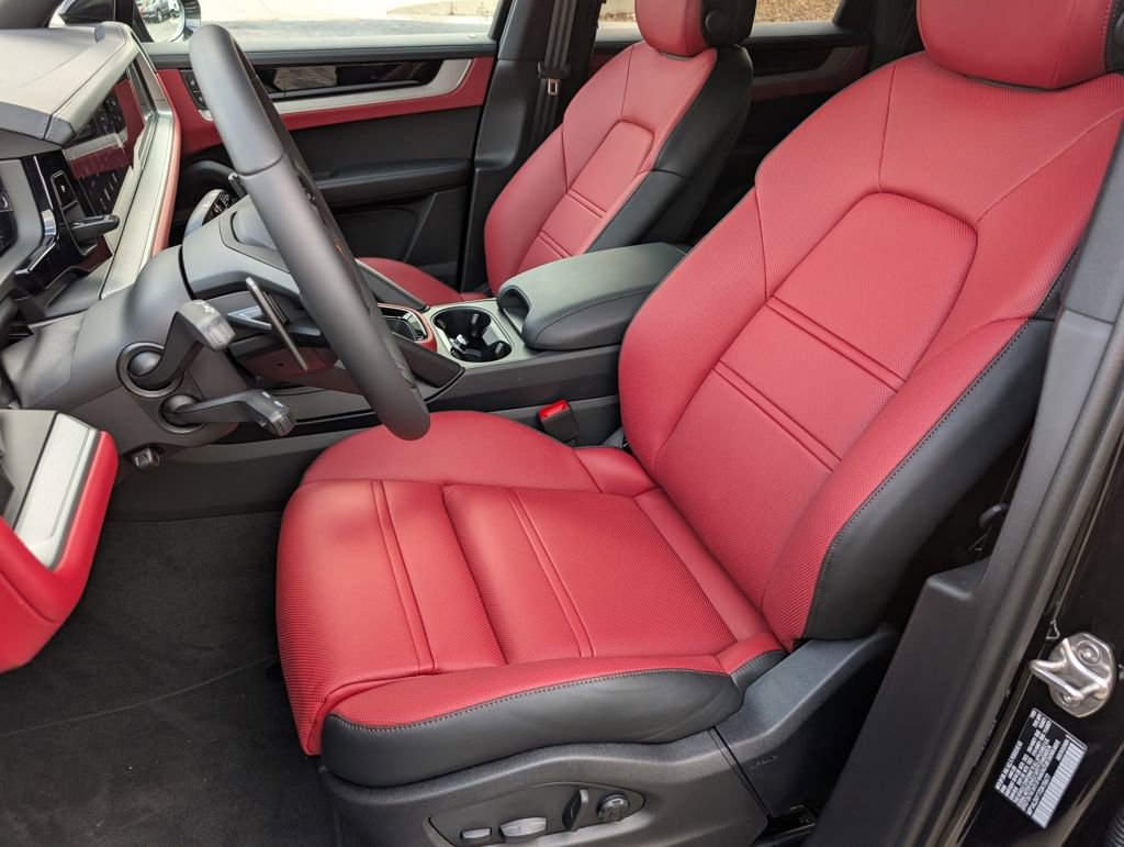 New 2026 Porsche Cayenne S image 5