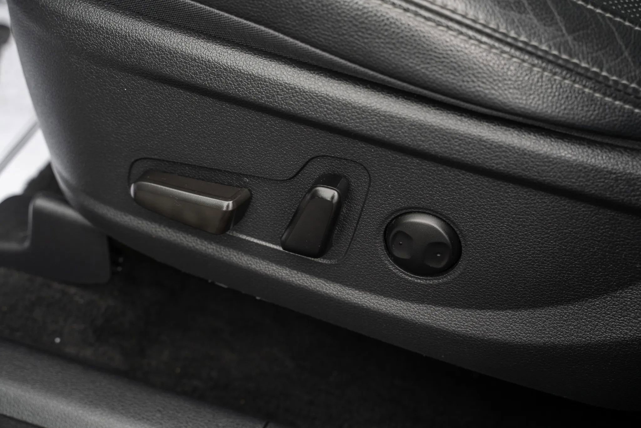 Used 2020 Hyundai Santa Fe SEL image 18