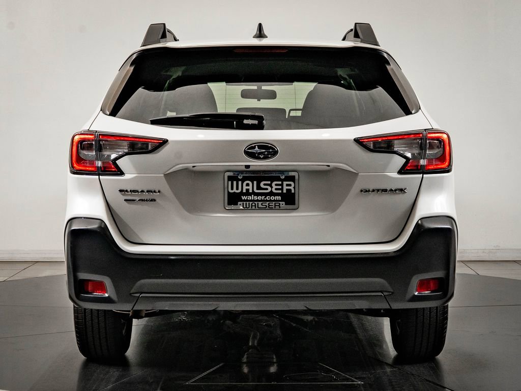 Used 2023 Subaru Outback Premium AWD/4WD image 7