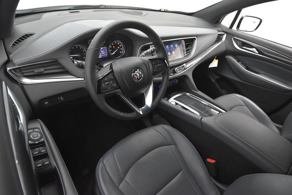 Used 2022 Buick Enclave Essence FWD image 32
