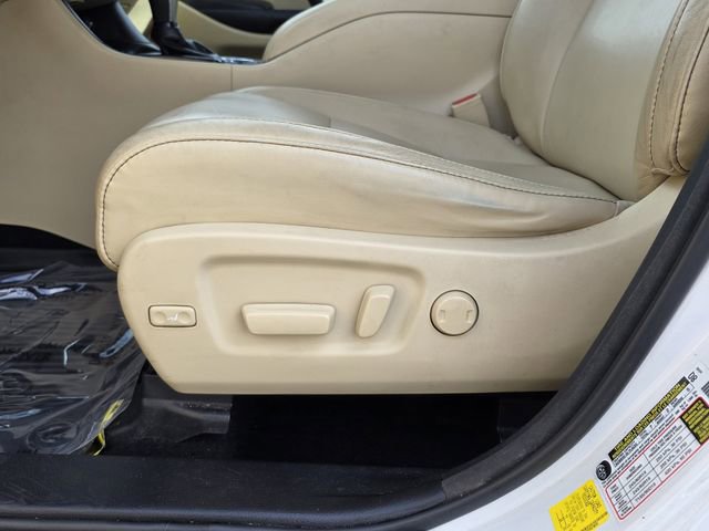 Used 2017 Toyota Highlander XLE AWD/4WD image 13