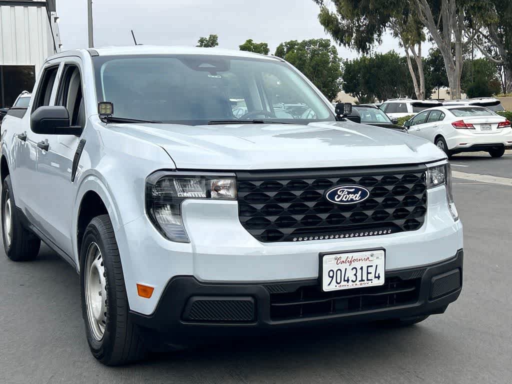 Used 2025 Ford Maverick XL FWD image 4