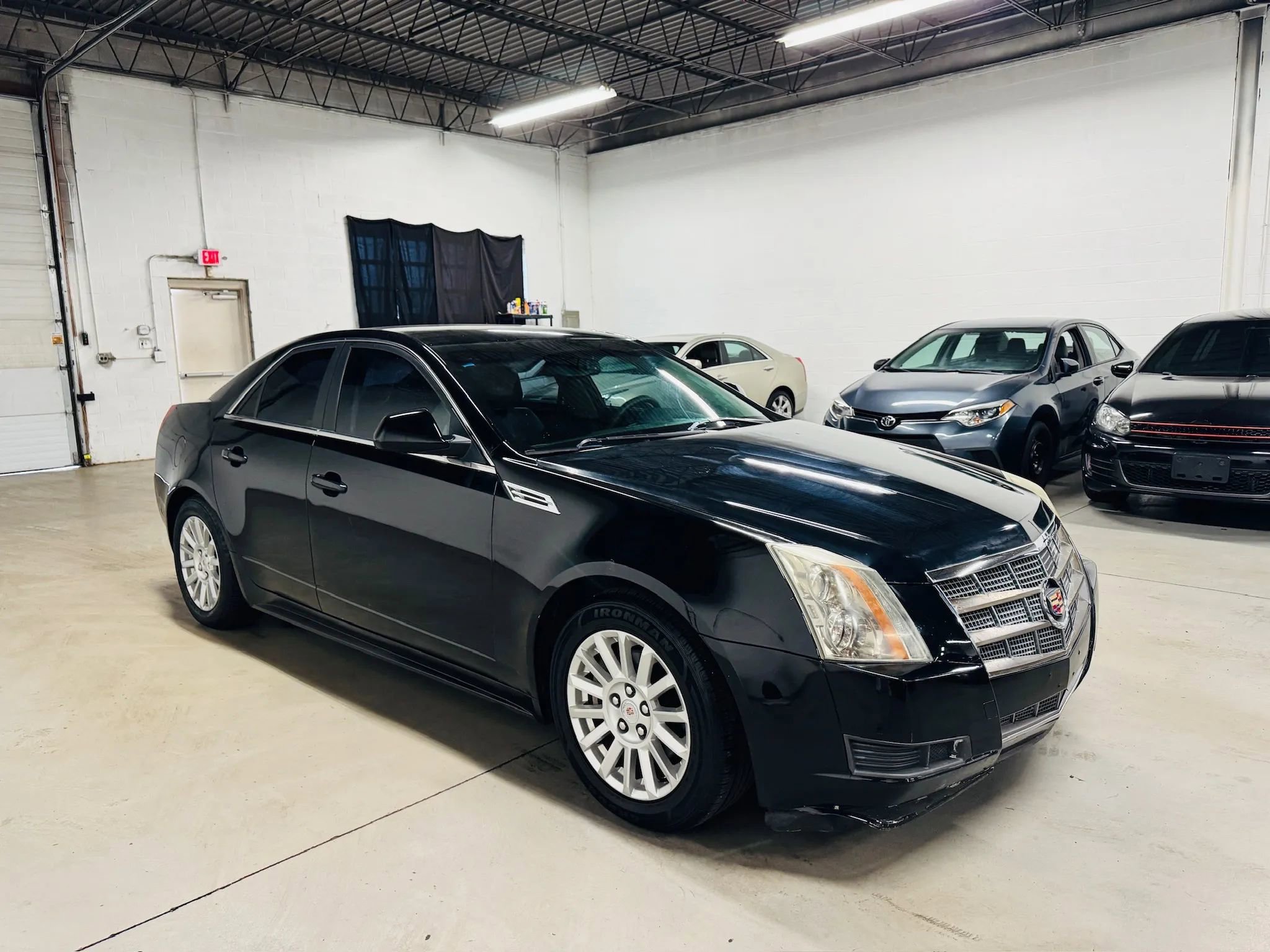 Used 2010 Cadillac CTS Sedan image 4