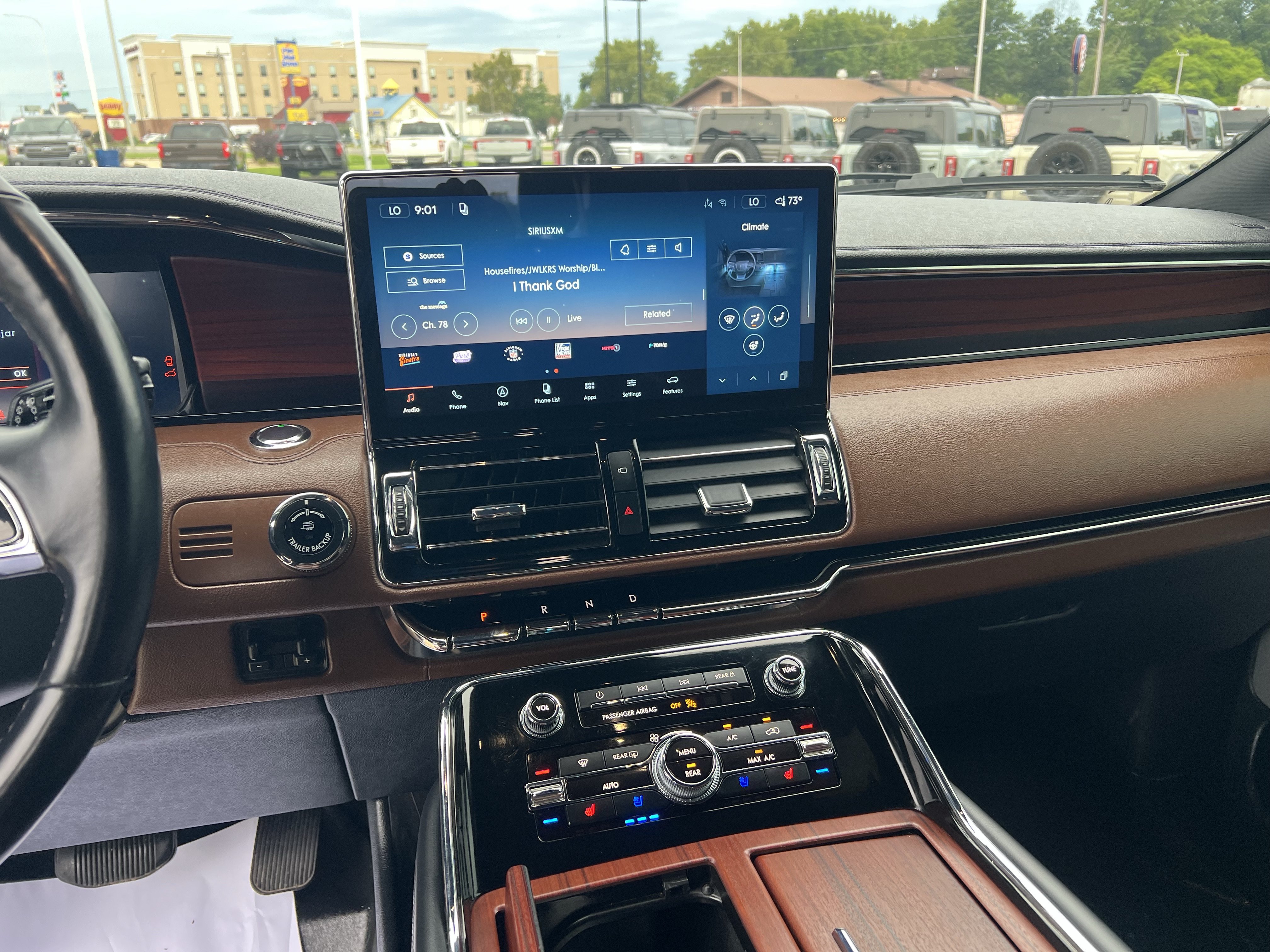 Used 2023 Lincoln Navigator L Reserve AWD/4WD image 21