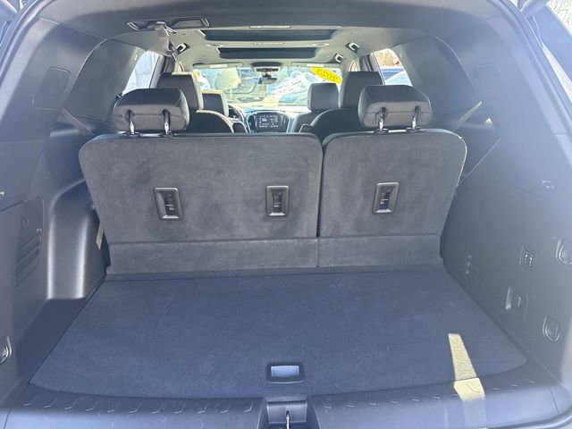 Used 2023 Chevrolet Traverse High Country image 8