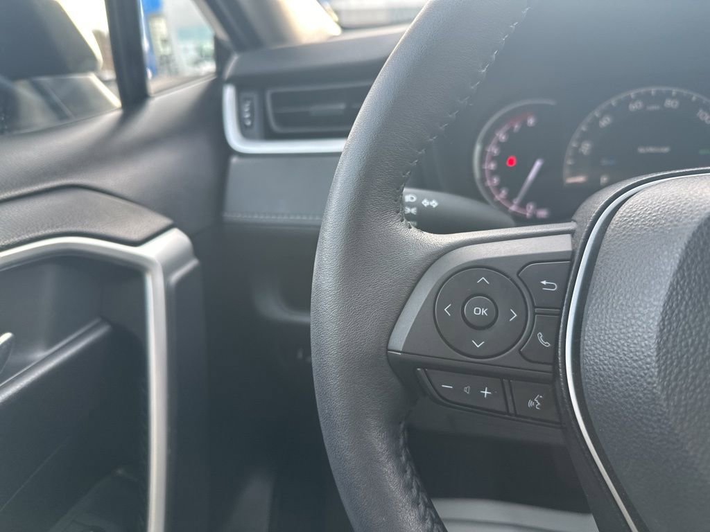 Used 2023 Toyota RAV4 XLE image 15