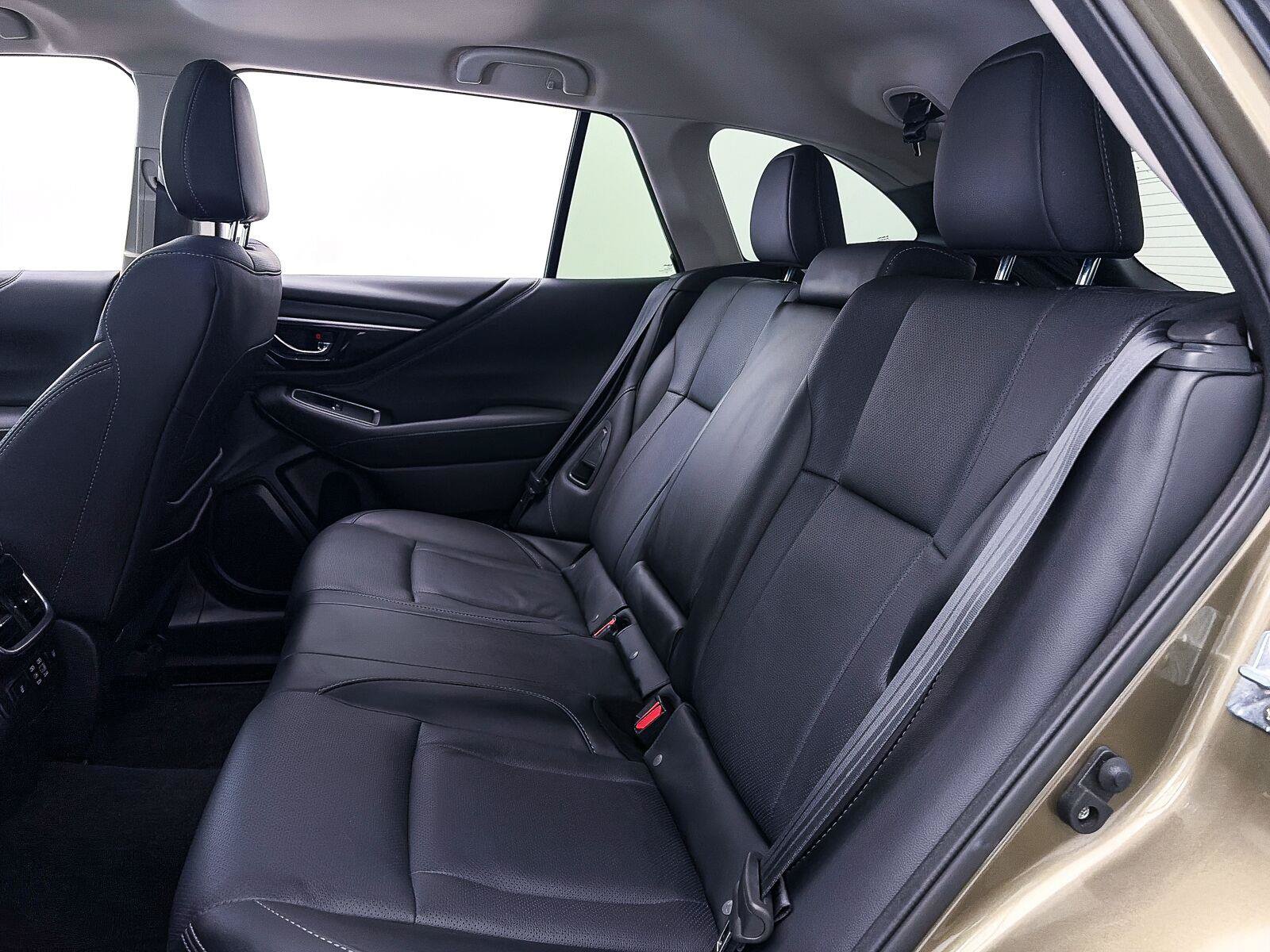 Used 2024 Subaru Outback Limited AWD/4WD image 38