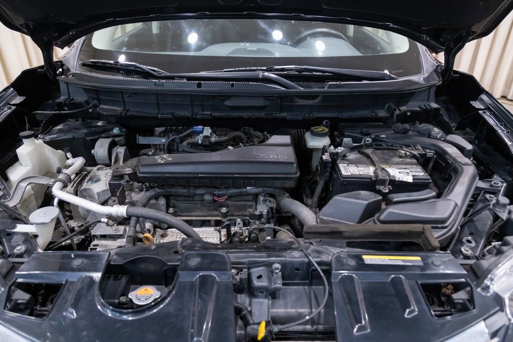 Used 2017 Nissan Rogue SV image 23