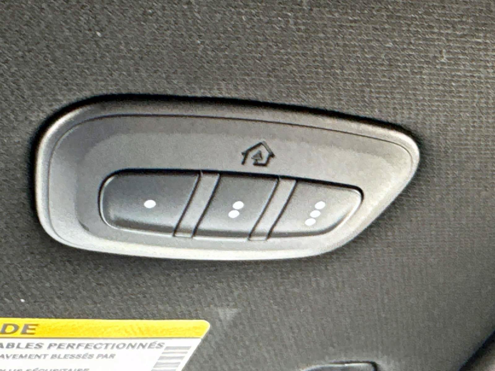 Used 2024 RAM 2500 4x4 Crew Cab image 22