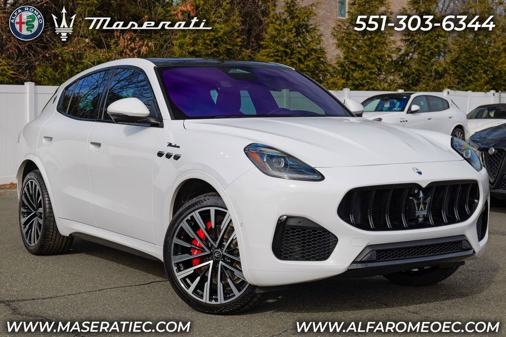 Certified 2023 Maserati Grecale Modena image 1