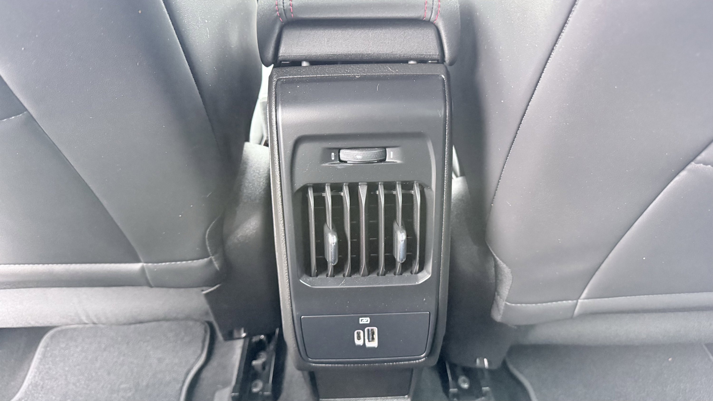 Used 2024 Alfa Romeo Tonale Veloce image 48