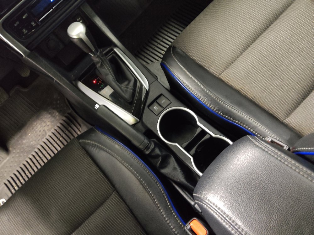 Used 2017 Toyota Corolla SE image 26