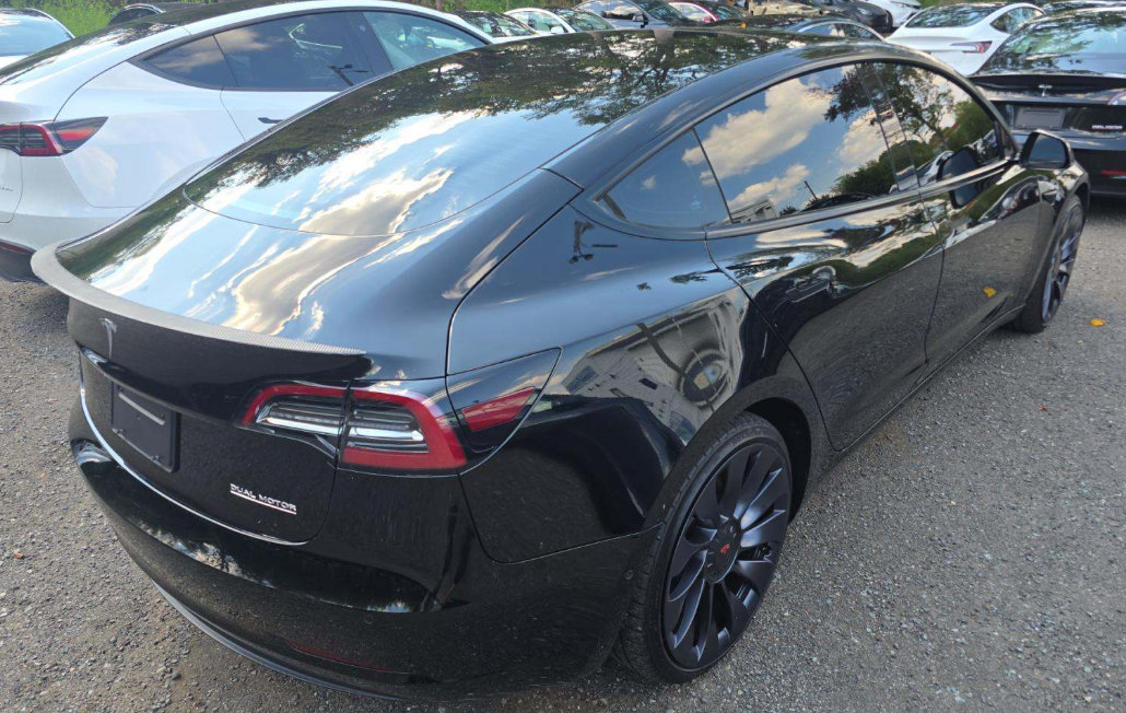 Used 2022 Tesla Model 3 Performance AWD/4WD image 3